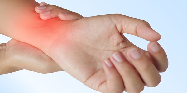 Giải Pháp Toàn Diện Điều Trị Viêm Khớp Cổ Tay Hiệu Quả